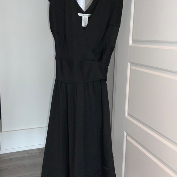 Vintage DIANE VON FURSTENBERG Silk and Wood Wrap Dress - Picture 10 of 11